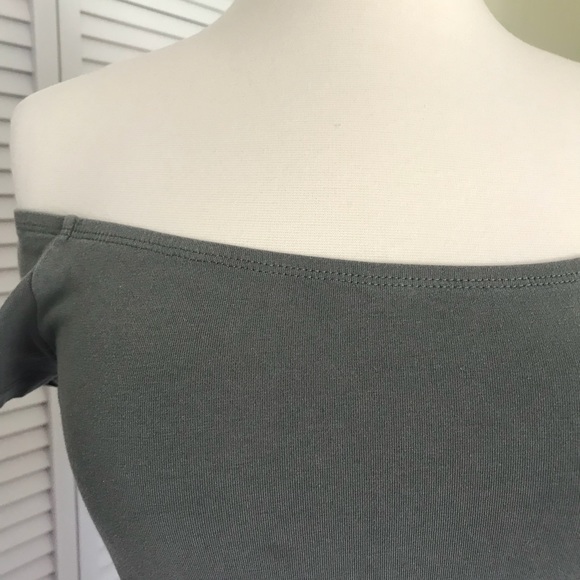 Express one eleven size S Olive off shoulder top - Picture 4 of 5
